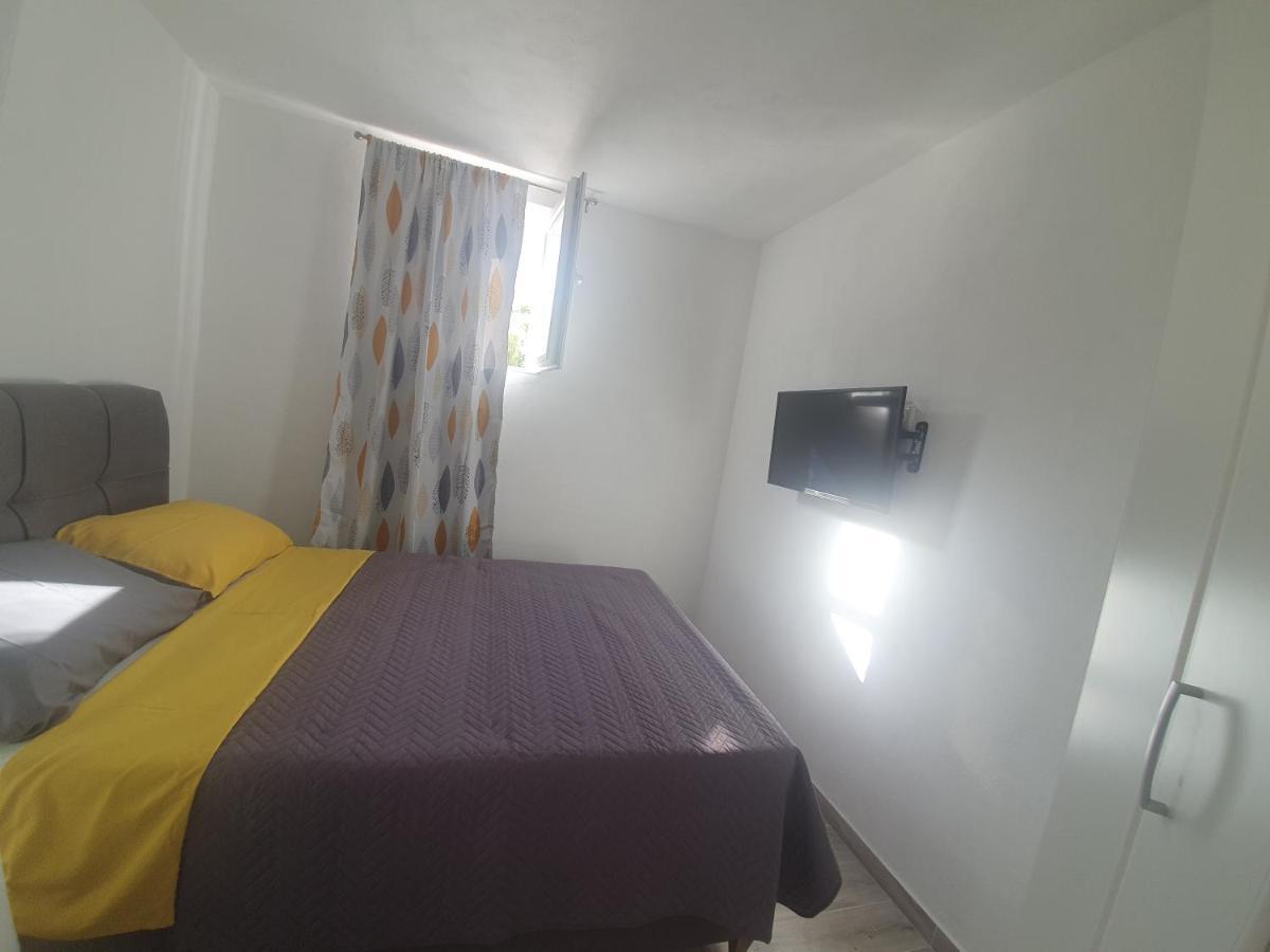 Apartmán Amama Brodarica  Exteriér fotografie